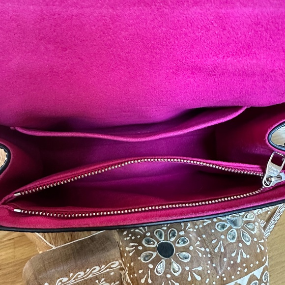 Louis Vuitton Cluny Handbag Mini Black Epi Leather Pink No Strap - Picture 7 of 8